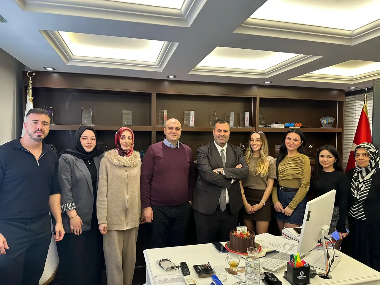 Selçuklu Sigorta ekibi kurucu Ferhat Korkut'un odasında